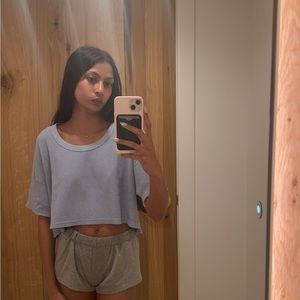 Meet your Posher, Sarina